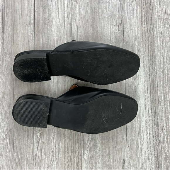 Cape Robbin Black Loafer with embroidered Rose - Picture 6 of 6